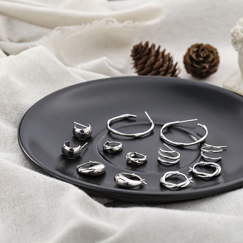 Yuanfan 925 sterling silver cold wind retro stud earrings summer European and American ins circle twist earrings women's high-end ear buckles