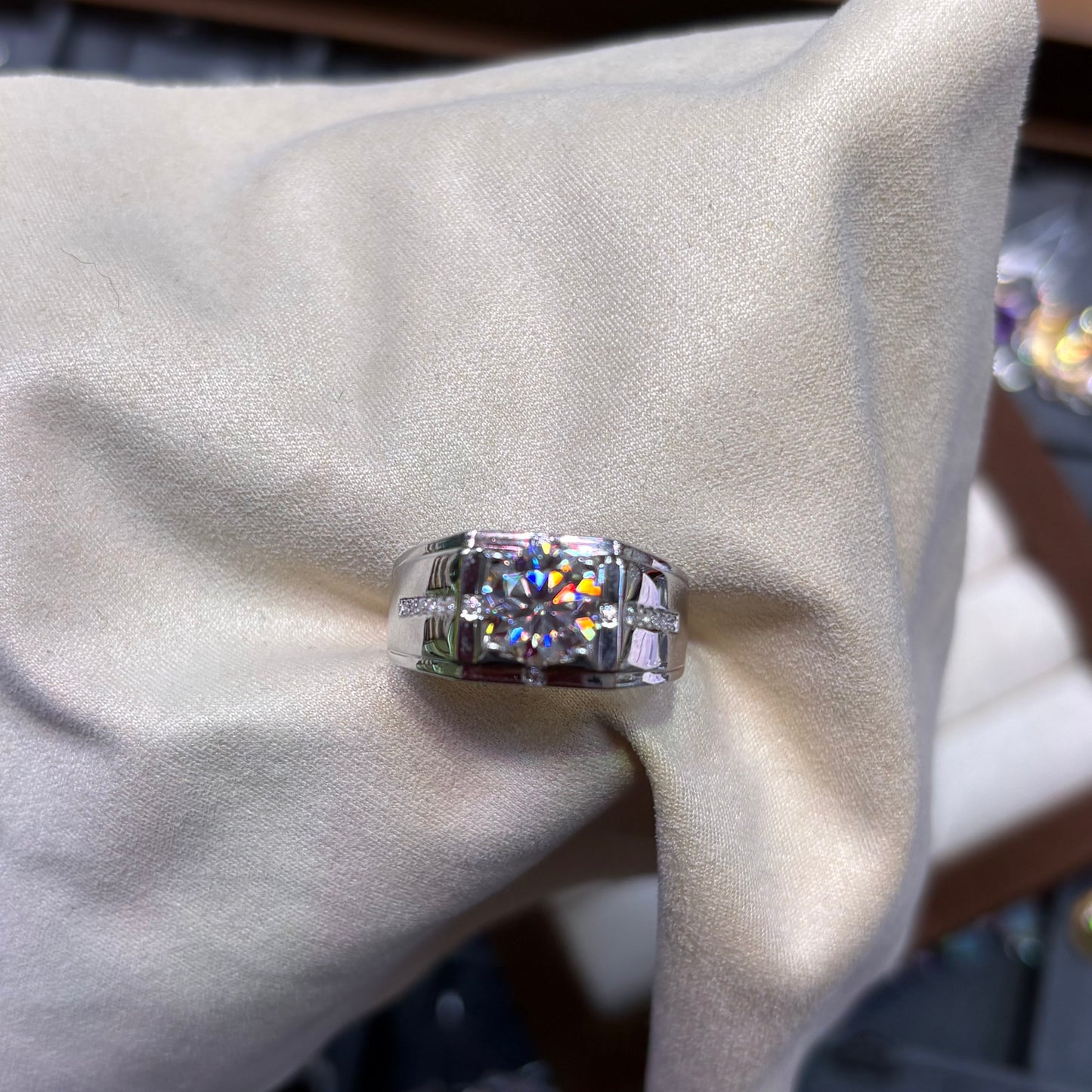 2Ct D-color Round Cut Moissanite Diamond S925 Sterling Silver Classic 18K White Gold Plated Man Ring