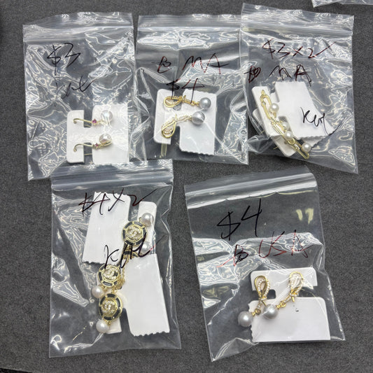 Natural Freshwater Pearls Earrings